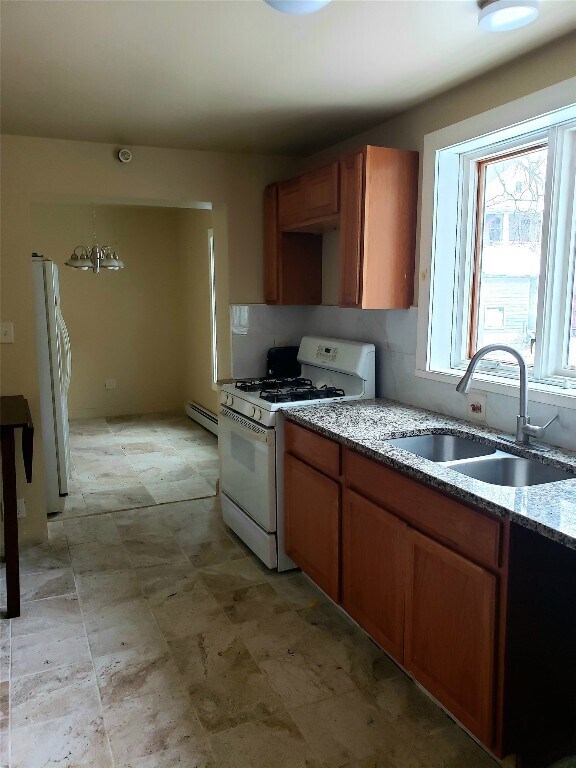 106 Madison Ave Unit 2, Endicott, NY 13760 Room for Rent in Endicott