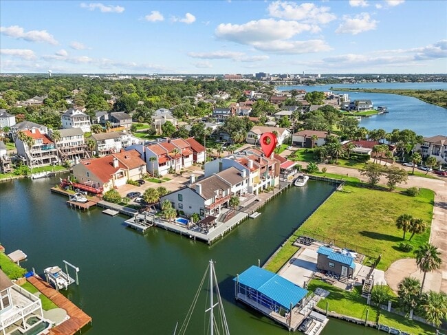 Building Photo - 17 Antilles Ln