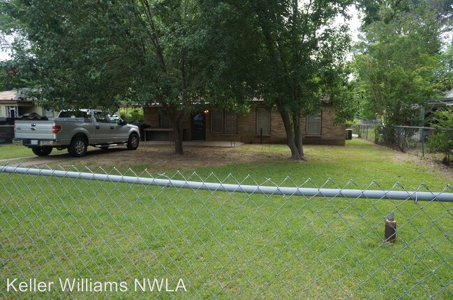 Building Photo - 3 br, 1 bath House - 9221 Simmons Place