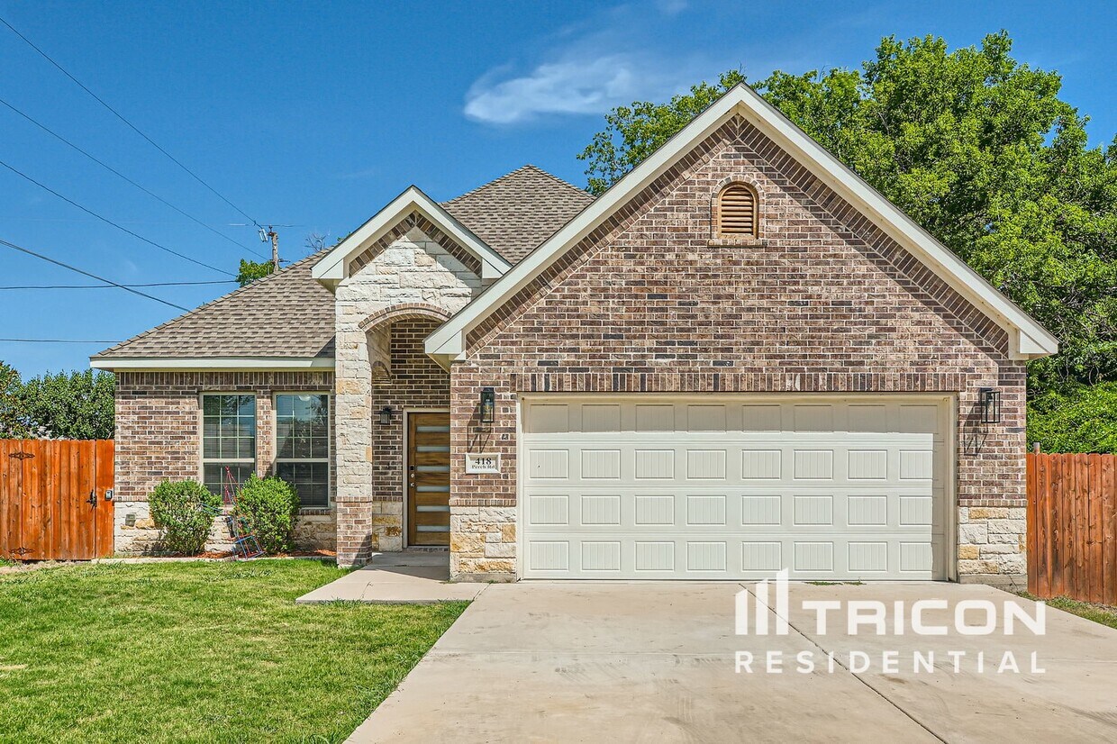 Foto principal - 418 Perch Rd