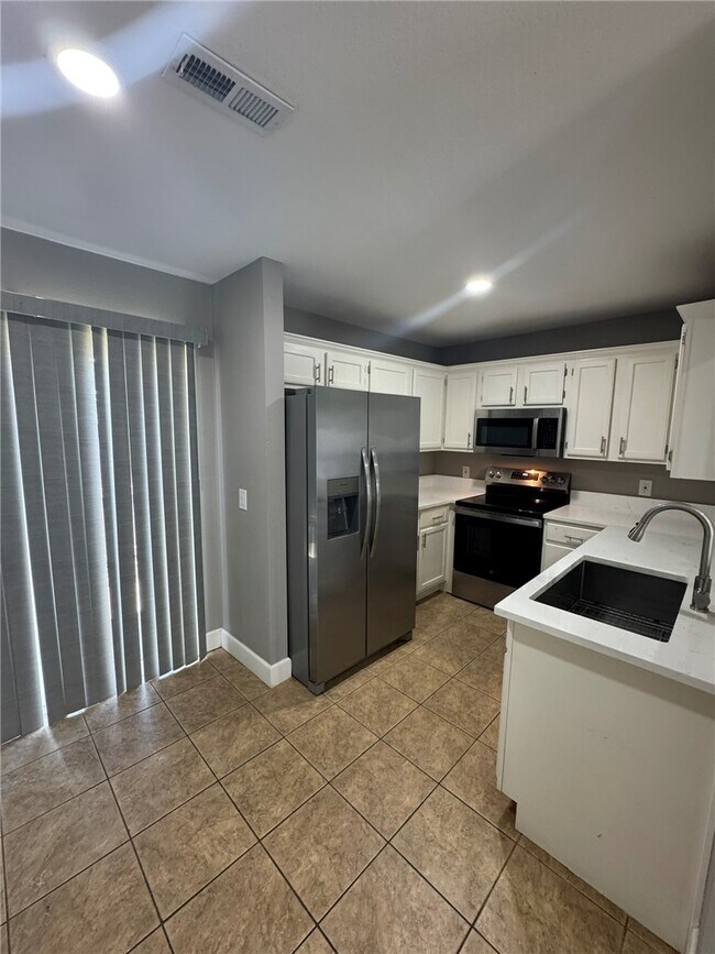 Foto del edificio - 2729 Lenox Ct