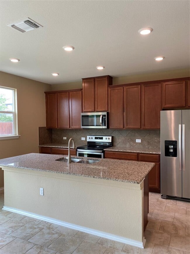 Building Photo - 1729 Arial Dr