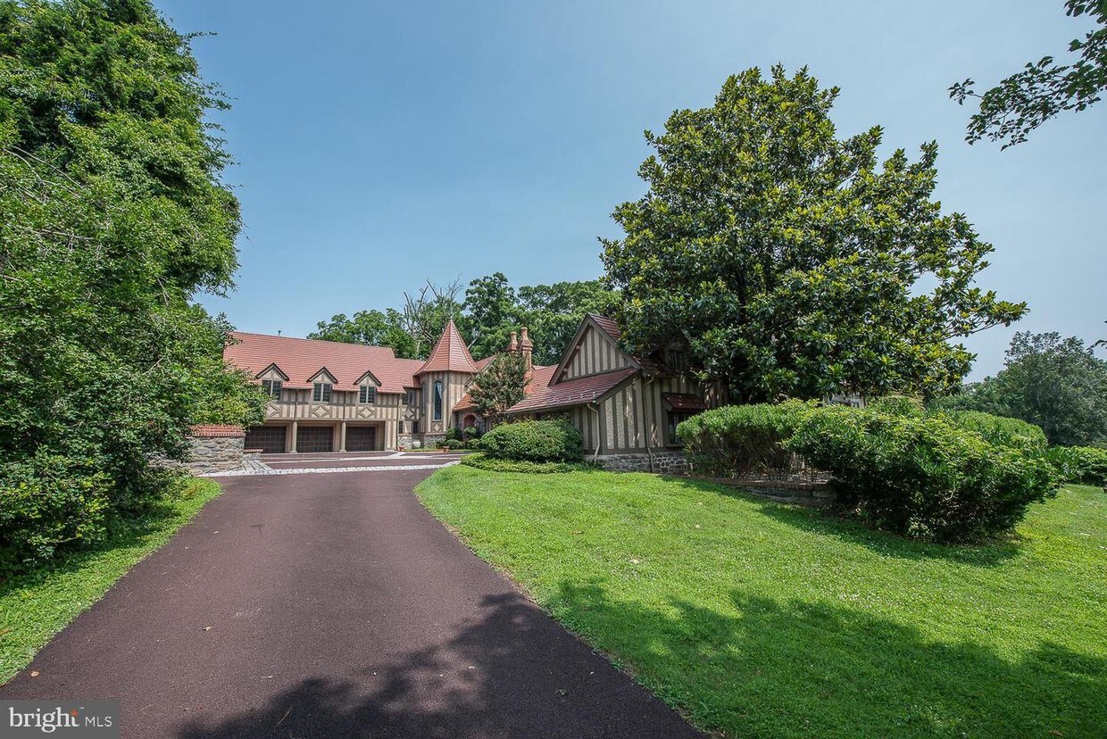 1224 Valley Rd, Villanova, PA 19085 House Rental in Villanova, PA