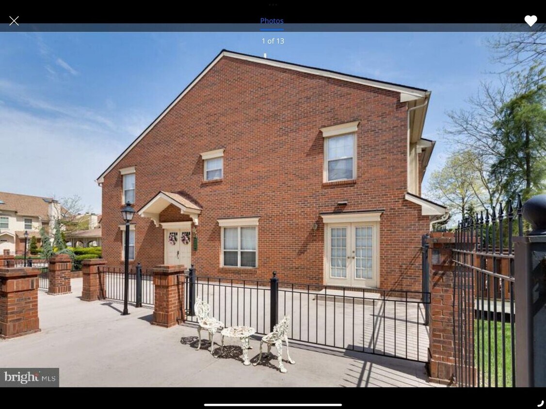 Primary Photo - 3 Bedroom Townhome in a quite gated commun...