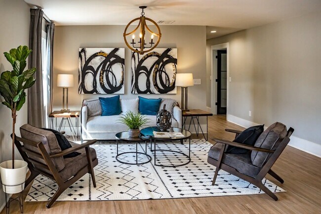Foto del edificio - Crestwood Green Apartments