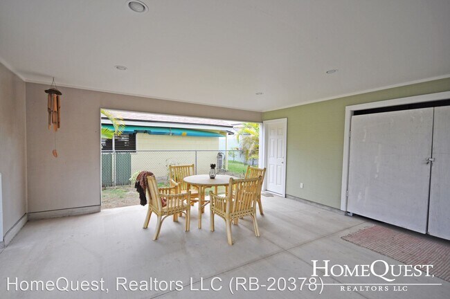 Building Photo - 427 N Kainalu Dr