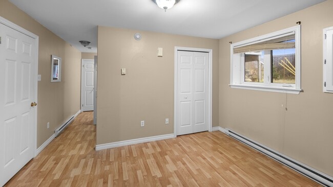 Building Photo - 71 Viscount St