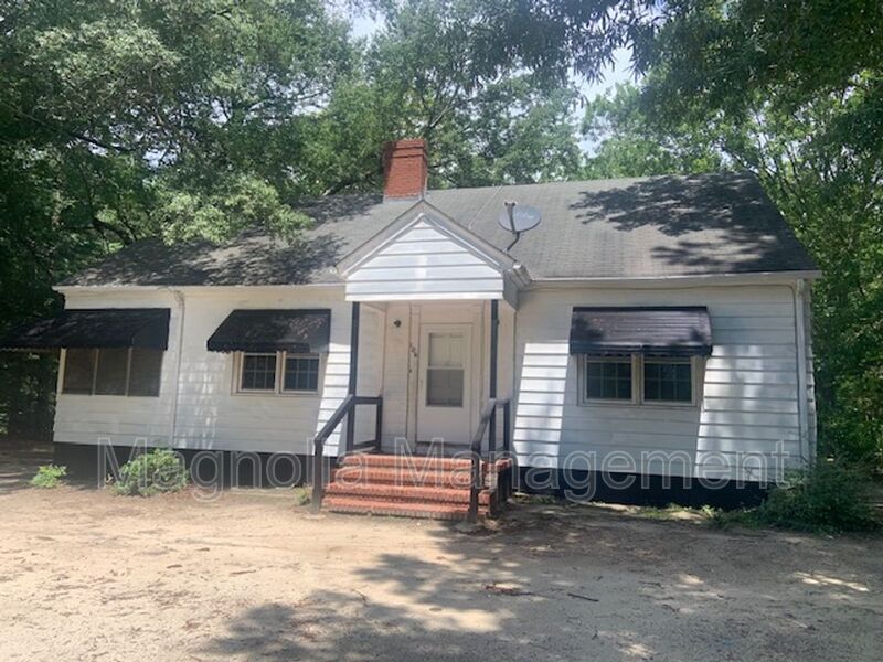 Primary Photo - 106 Snipes St