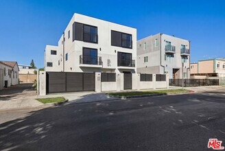 Building Photo - 14167 Erwin St