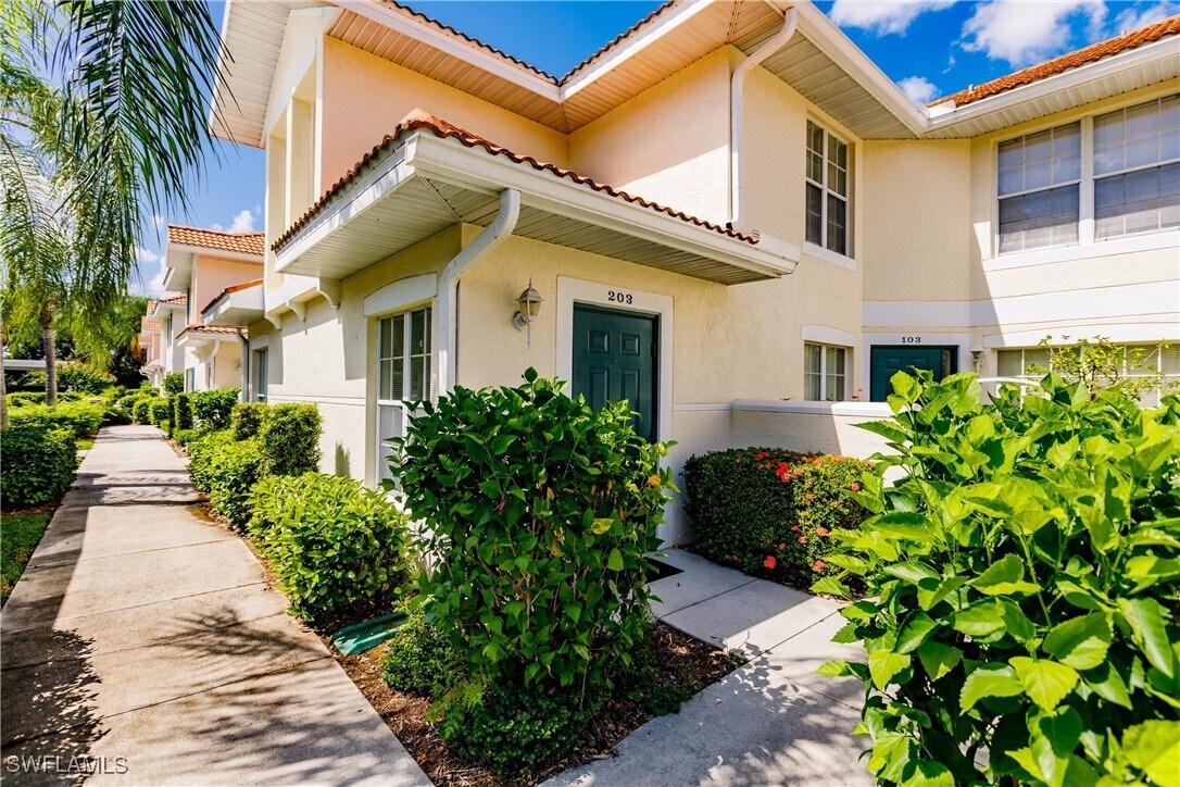 Foto principal - 4950 Deerfield Way