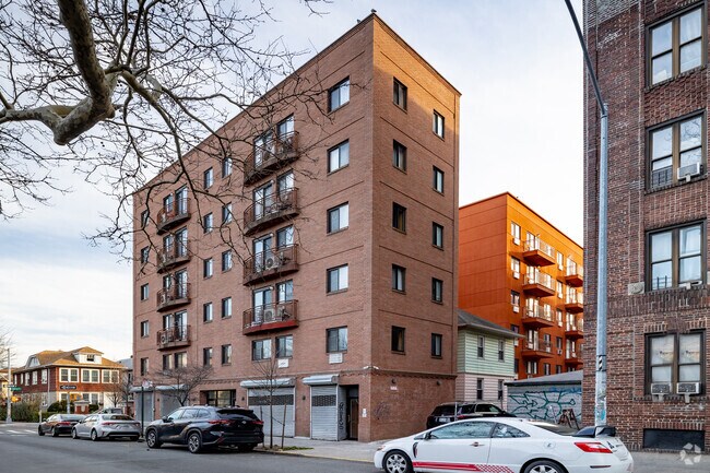 Building Photo - 14219 Cherry Ave