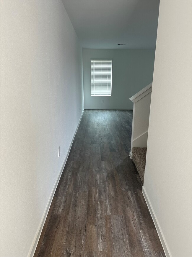 Building Photo - 18265 Descartes St