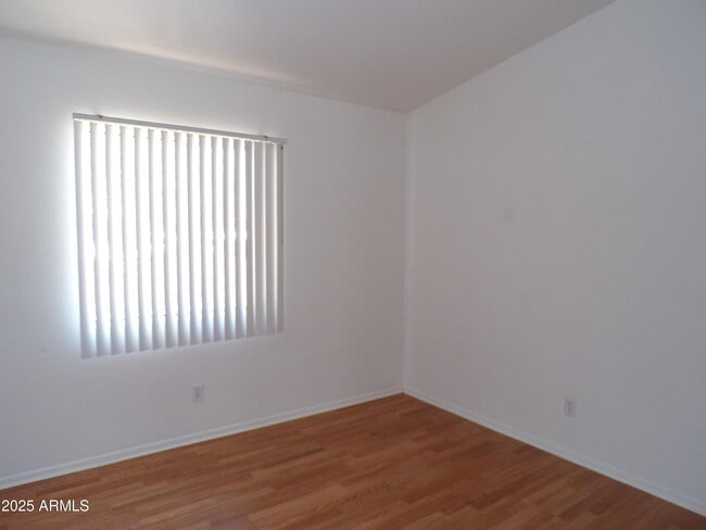 Building Photo - 1200 Lanny Ave