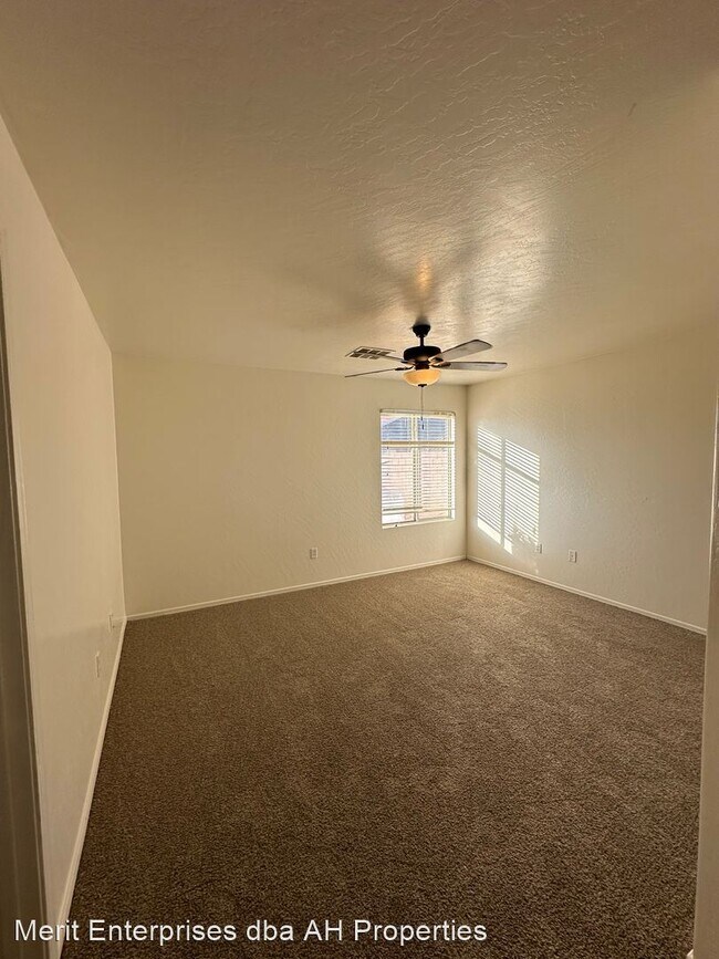 Building Photo - 3 br, 2 bath House - 2491 W IRONSTONE AVE