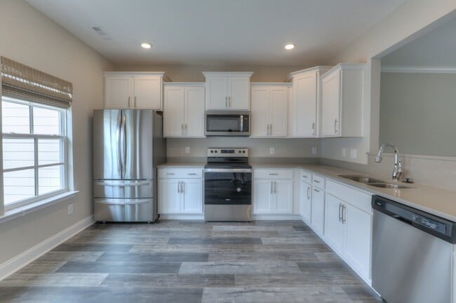Building Photo - 1005 Milson Ln