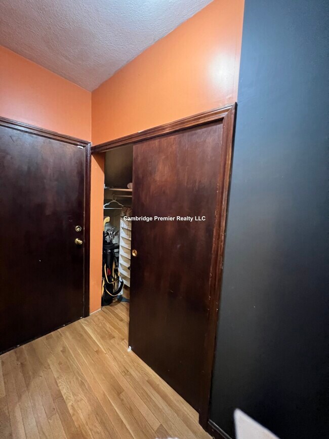 Building Photo - 55A Market St