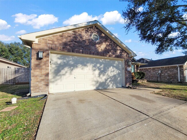 Building Photo - 5206 Opal Sky Dr