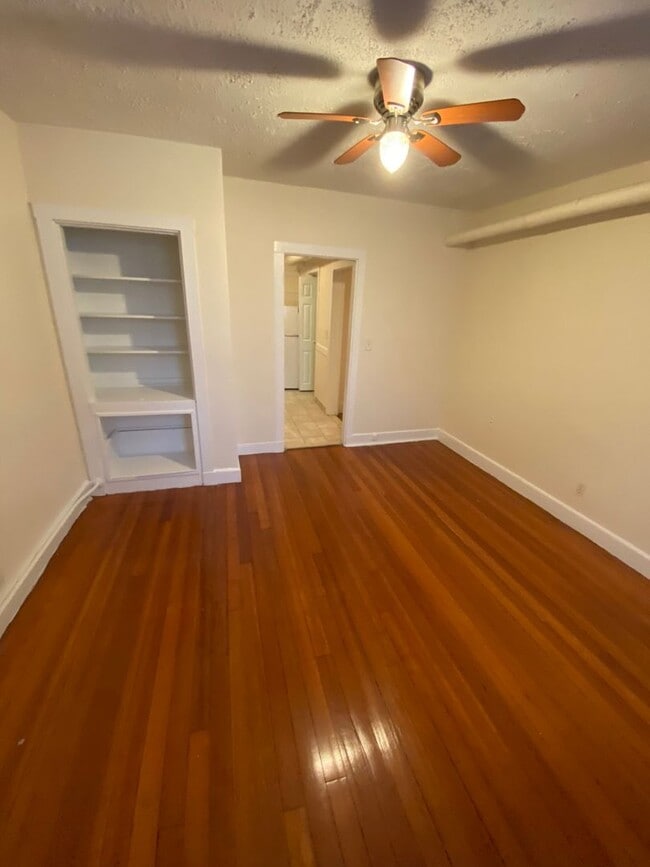 Photo - 2 bed/1 bath in Allston House
