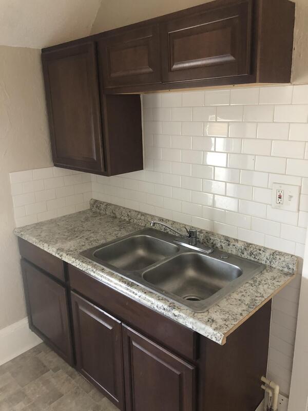 Foto del edificio - 7407 Elton Ave