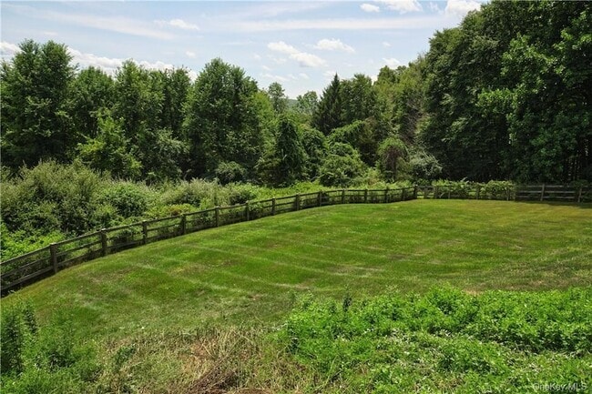 Building Photo - 194 Pleasant Ridge Rd