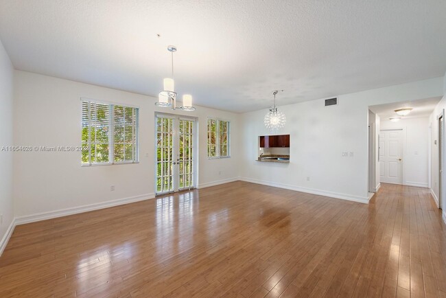 Building Photo - 115 Mendoza Ave