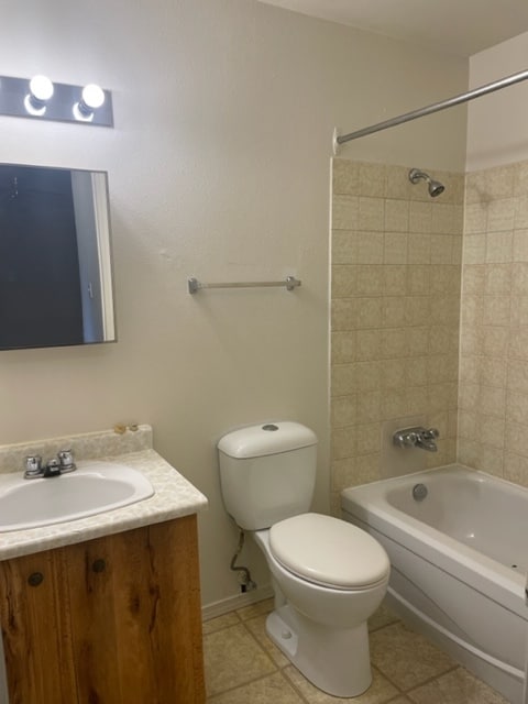 Building Photo - 9004-9086 86 St