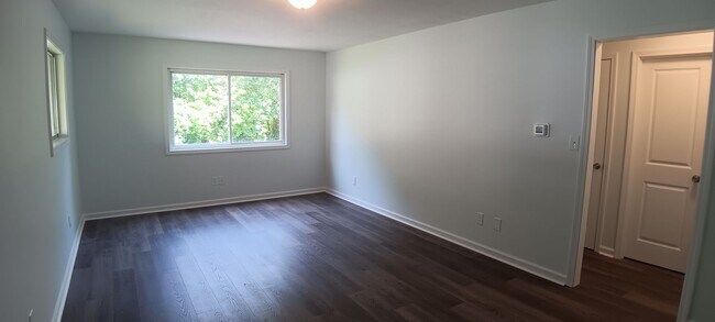 Building Photo - Christiansburg, 2 BR / 1 BA, Available in ...