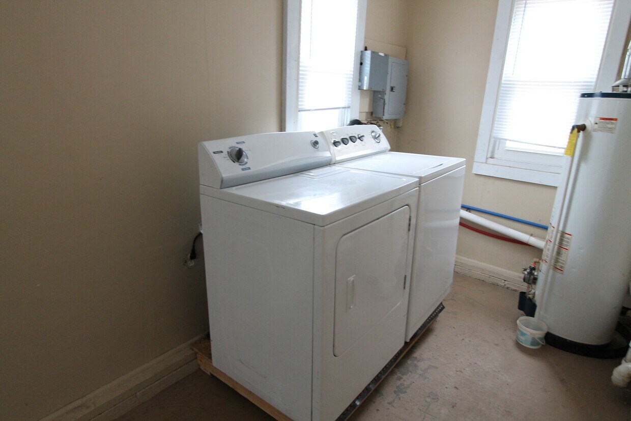 Primary Photo - In-Unit Washer and Dryer