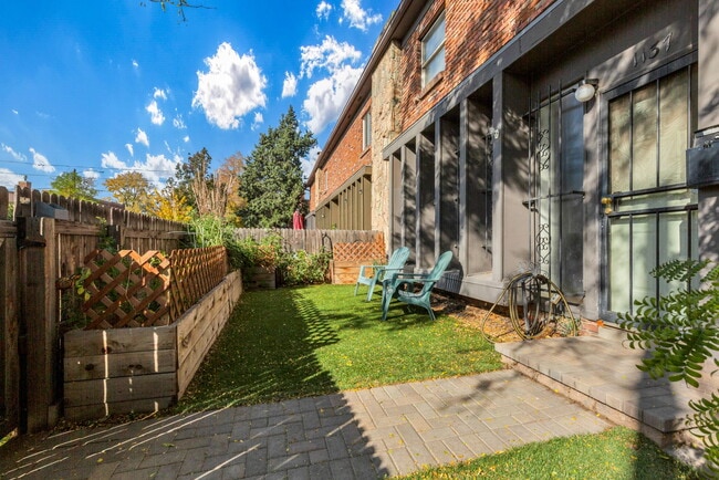 Building Photo - 1137 E 12th Ave