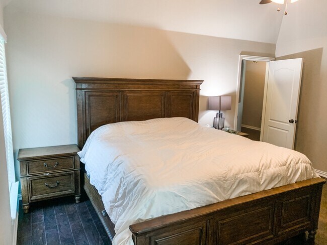 Building Photo - 354 Spyglass Dr