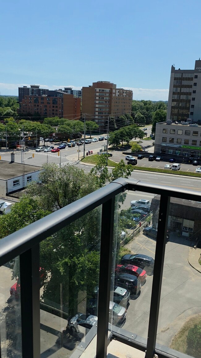 Building Photo - 3009 Novar Rd