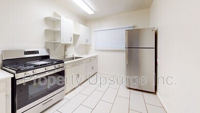 Building Photo - 640 Bird St