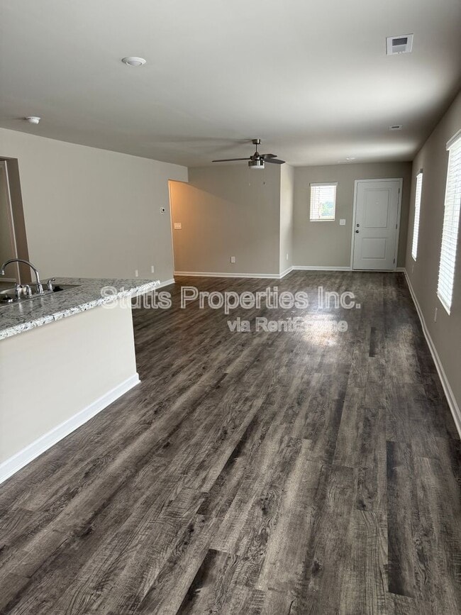 Building Photo - 4134 River Bend Rd