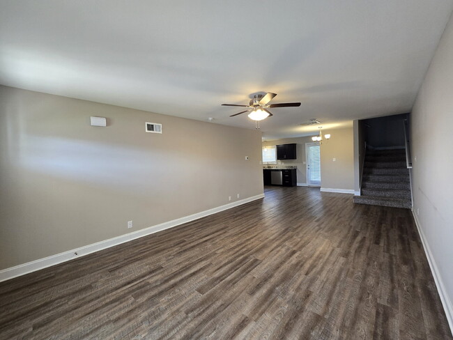 Building Photo - 849 Lutz Ln