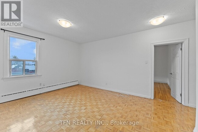 Building Photo - 5 Crang Ave