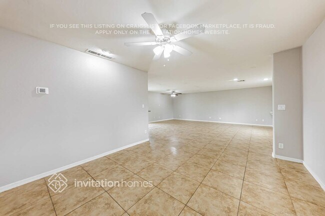 Foto del edificio - 12621 N 37th Dr