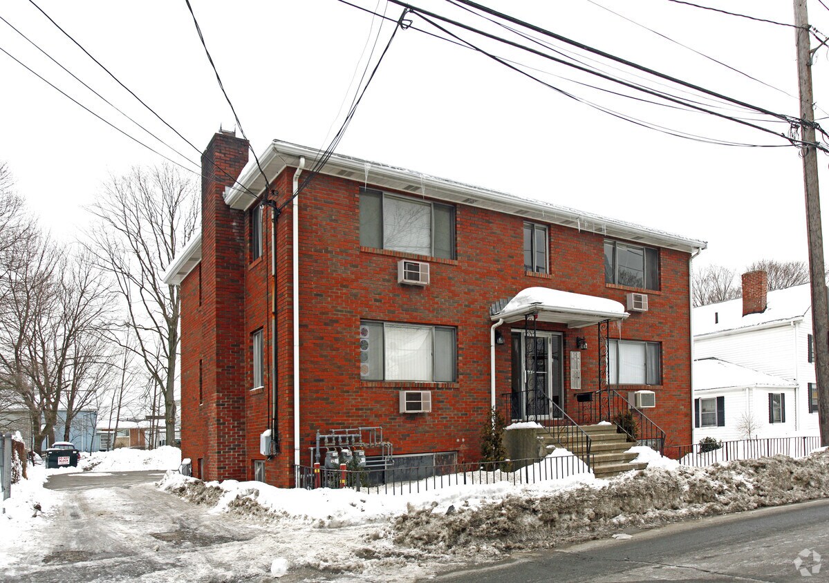 Primary Photo - 257 School St