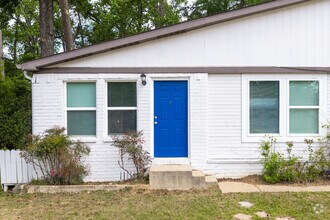 Building Photo - Heritage Pines