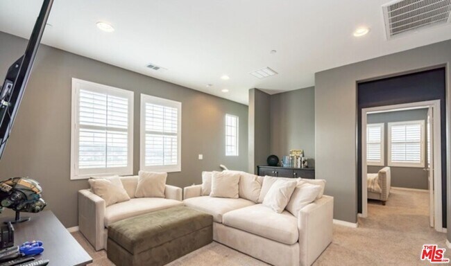 Foto del edificio - 22058 Barrington Way