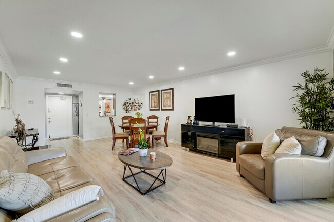 Foto del edificio - 14849 Cumberland Dr