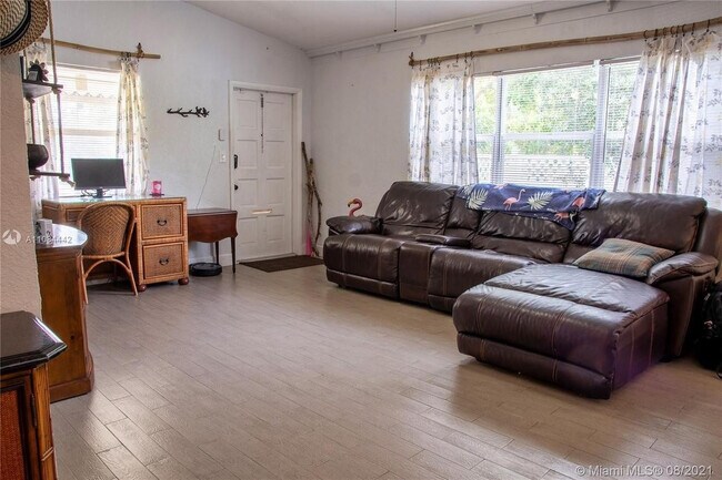 Foto del edificio - 1501 NW 7th Terrace