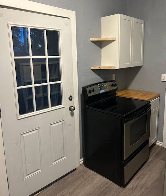 Kitchen and Front Door - 2202 E Morton St