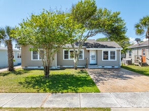 Building Photo - 394 Golf Blvd