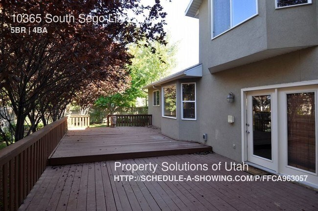 Building Photo - 10365 S Sego Lily Dr