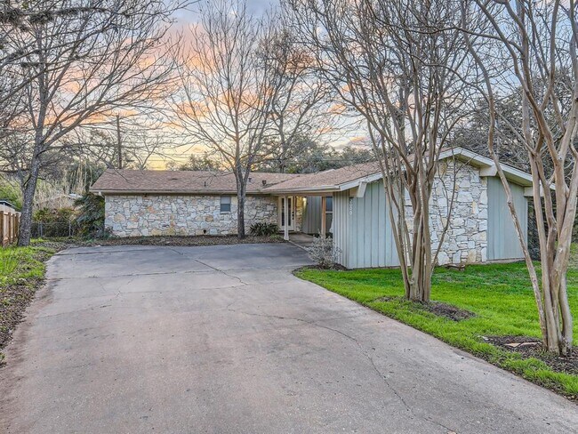 Foto del edificio - 2000 Cody Ct