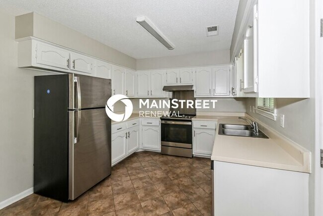 Foto del edificio - 3 Bedroom Pet-Friendly Home in Olive Branch, MS with Main Street Renewal
