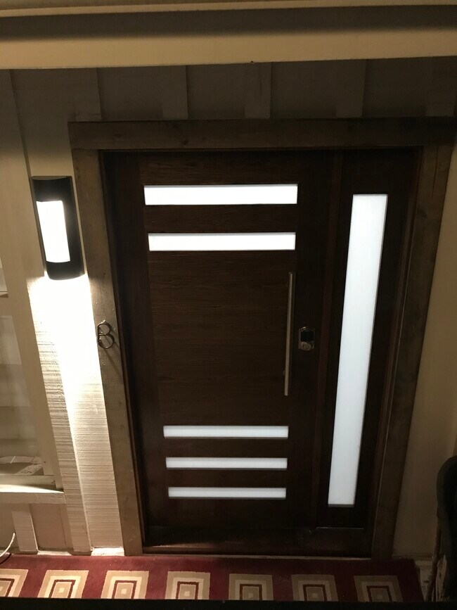 Foto del edificio - 1220 Manhattan Beach Blvd