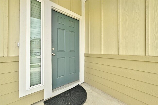 Foto del edificio - 6408 Owl Creek Ln