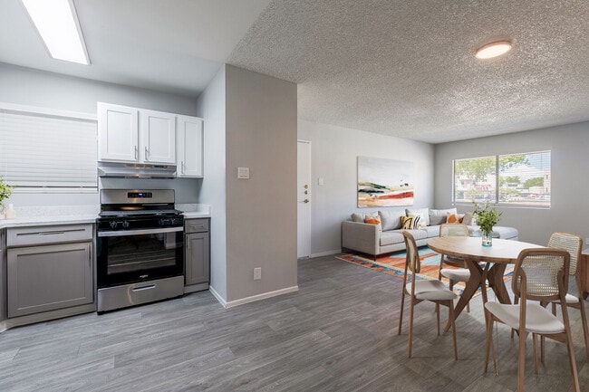 Sun Plaza apartments — community photo - Sun Plaza