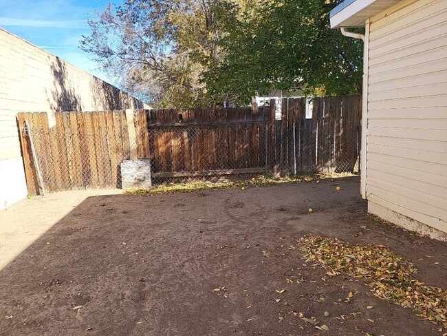 Building Photo - 1680 Gault Way